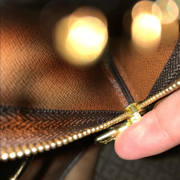 Louis Vuitton monogram key pouch cles BNIB - Picture 6 of 7